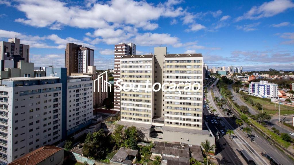  Estúdio totalmente mobiliado ensolarado e com bonita vista da cidade com destaque para o Jardim Botânico