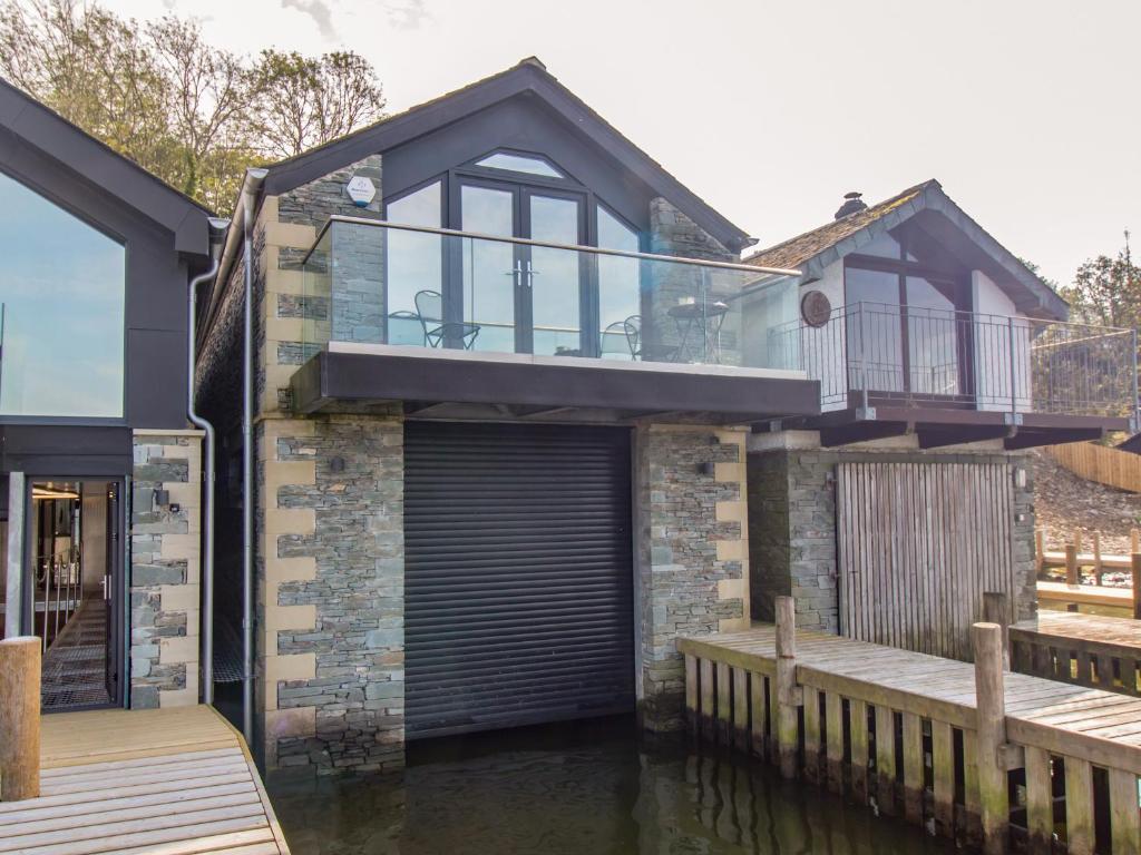 The Boat House at Louper Weir, Windermere (updated prices 2024)