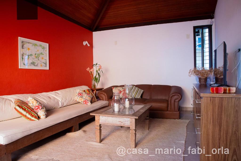  Casa frente praia na av beira mar com piscina