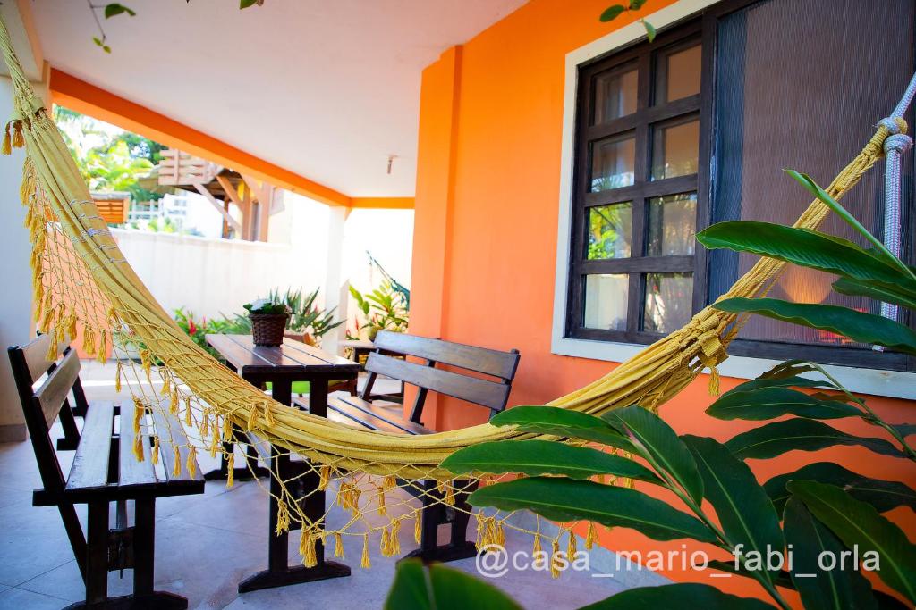  Casa frente praia na av beira mar com piscina