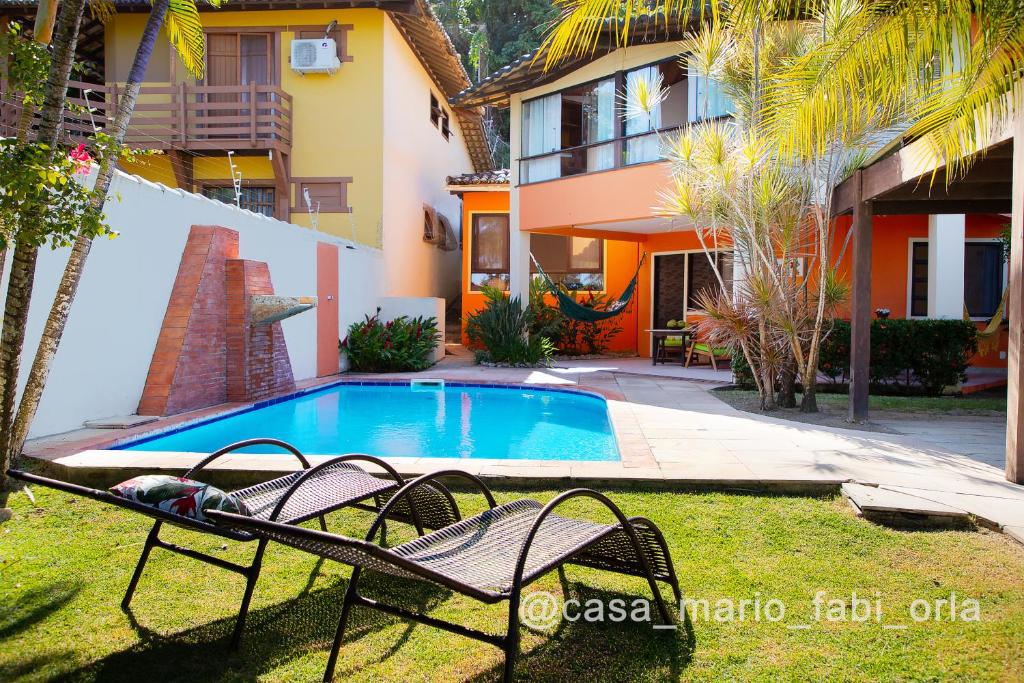  Casa frente praia na av beira mar com piscina