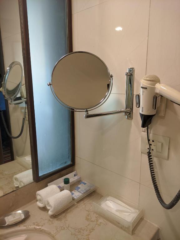 Koupelna v ubytování Fortune Select Global, Gurugram - Member ITC Hotels' Group