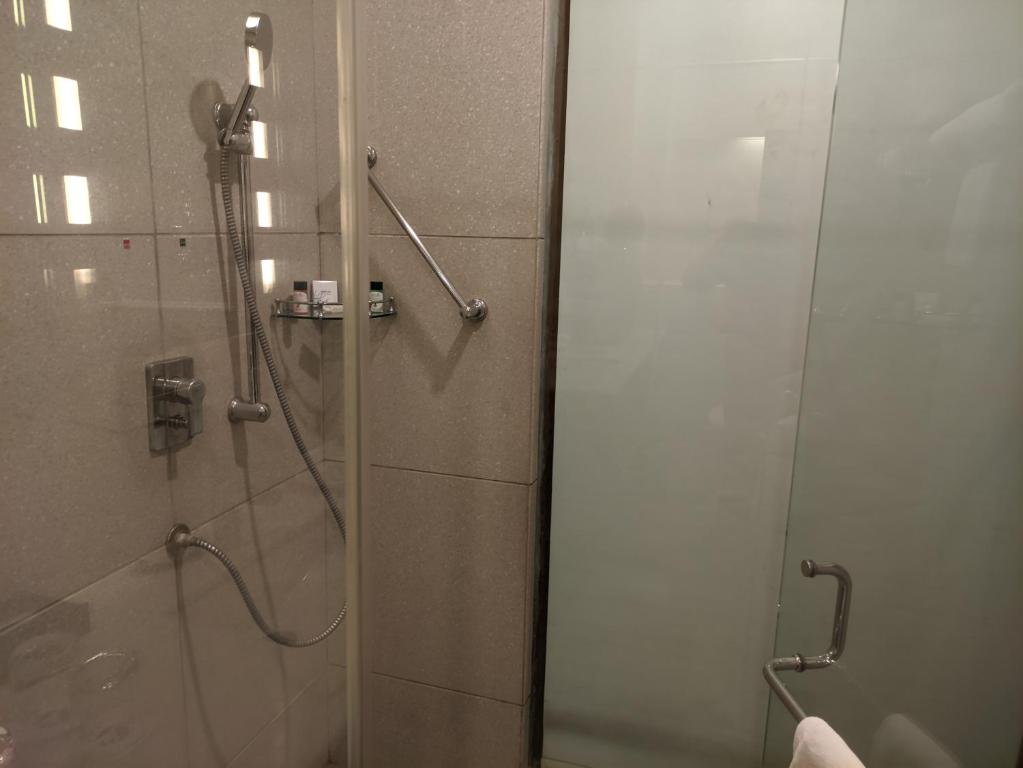 Koupelna v ubytování Fortune Select Global, Gurugram - Member ITC Hotels' Group
