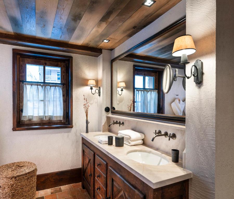 Airelles Val d'Isère - Junior Suite With Balcony