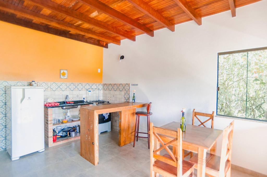 Kuchyň nebo kuchyňský kout v ubytování Pousada e Restaurante Mangue Seco Angra