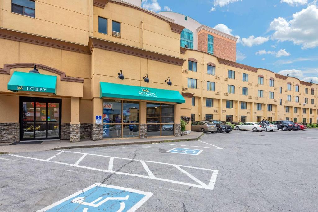 a parking lot in front of a hotel at Quality Inn and Suites in Niagara Falls