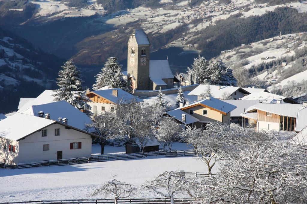 Gasthaus St. Valentin during the winter