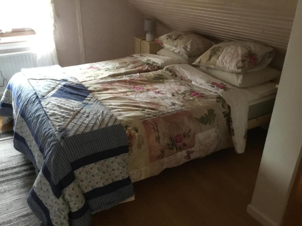 Postel nebo postele na pokoji v ubytování AirbnbEkåsberg