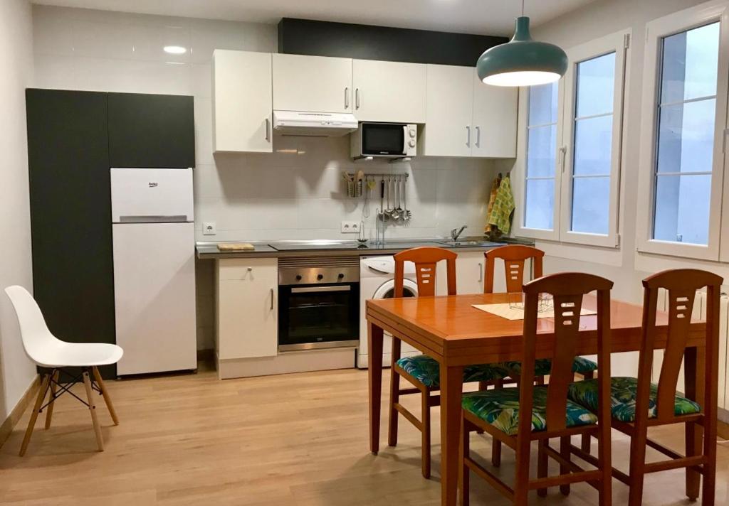 Apartment La Casa de la Pintora, Oviedo, Spain - Booking.com