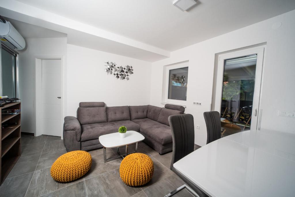 Posezení v ubytování Villa Lara Terme Čatež 6 Thermal Riviera Tickets
