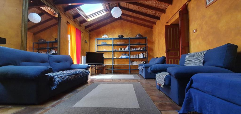 A seating area at El Drago Rural House