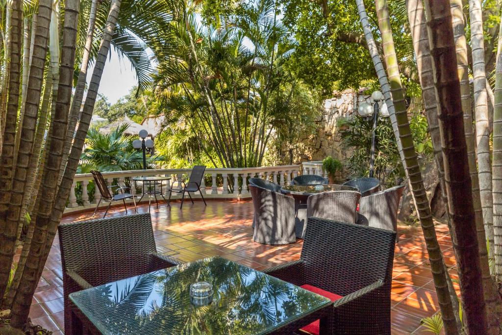 Κήπος έξω από το Paramanta Lifestyle Hotel