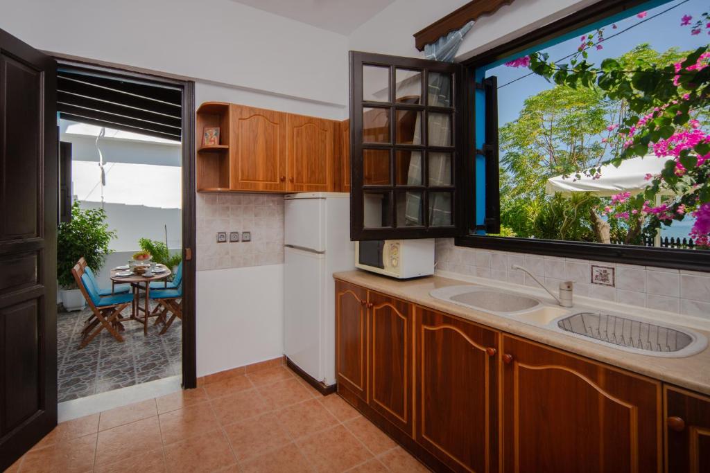 A kitchen or kitchenette at Stegnailion