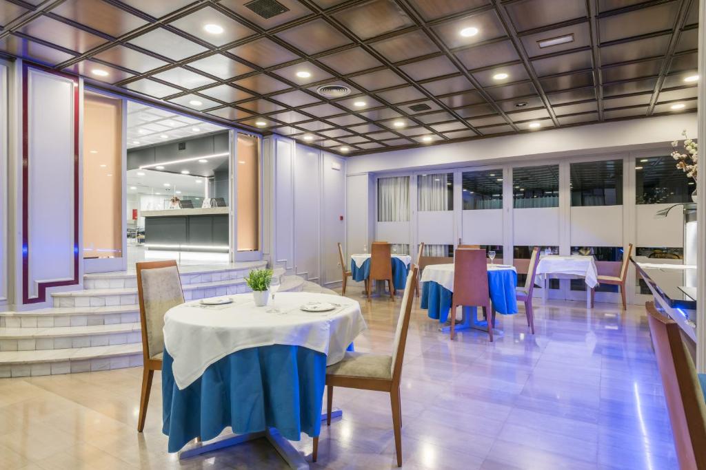 Restaurace v ubytování Hotel Sansi Park