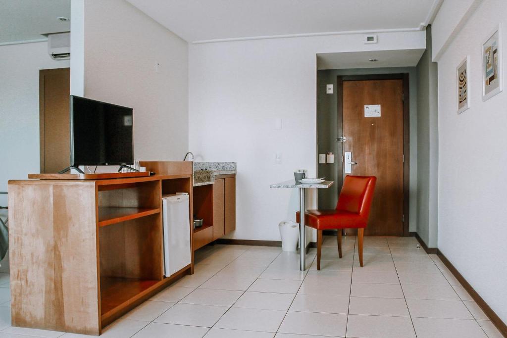  Qavi - Interatlântico Flats