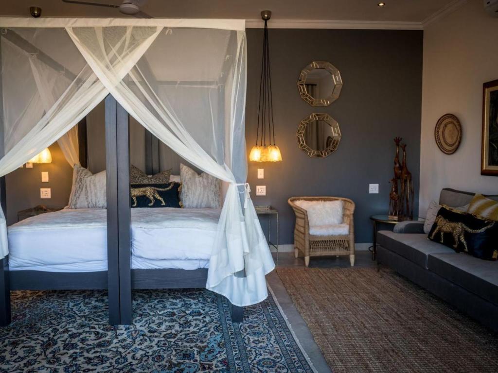 Safari Moon Luxury Bush Lodge - Deluxe Suite
