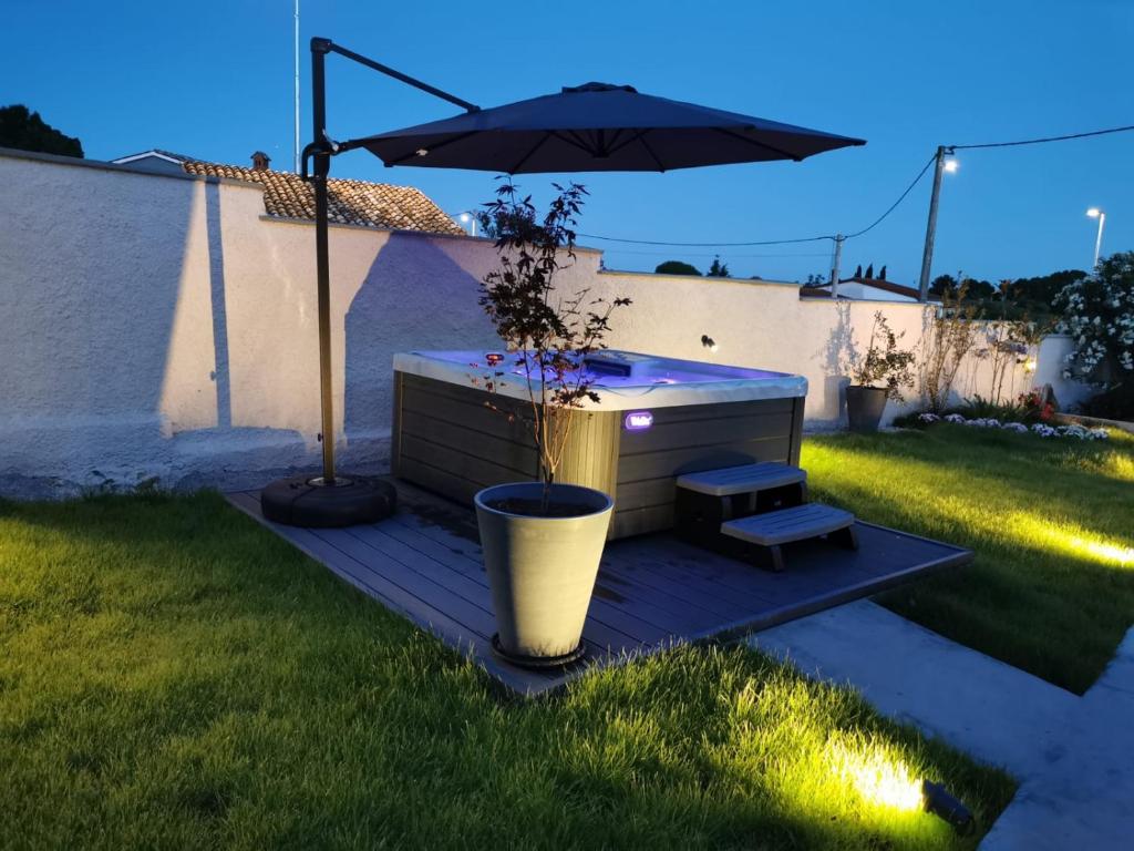 Ogród w obiekcie Rooms & Apartment STELIO