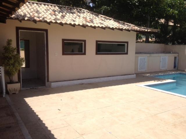  Casa com 03 quartos em Cabo Frio
