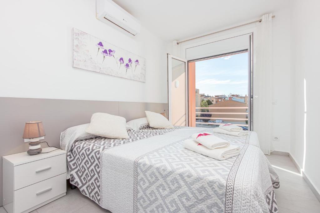 Posteľ alebo postele v izbe v ubytovaní Apart-rent Apartment Gran reserva 0076