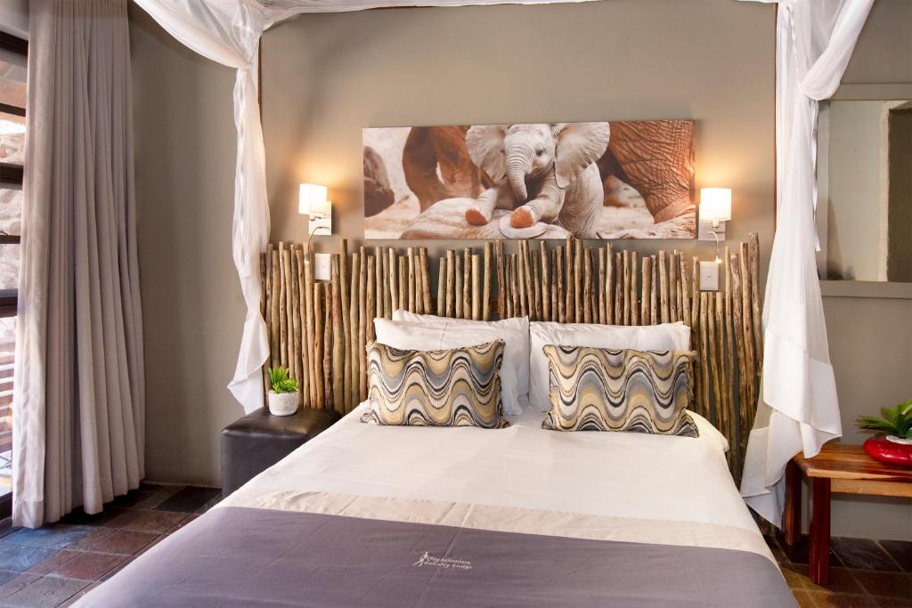 Twyfelfontein Lodge