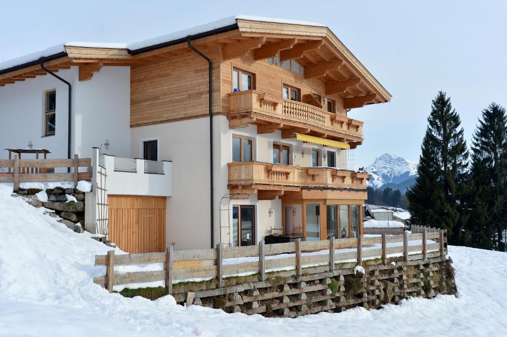 The building in which Az apartmant is located