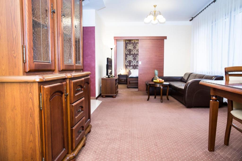 Hosapartments City Center - Deluxe Apartment