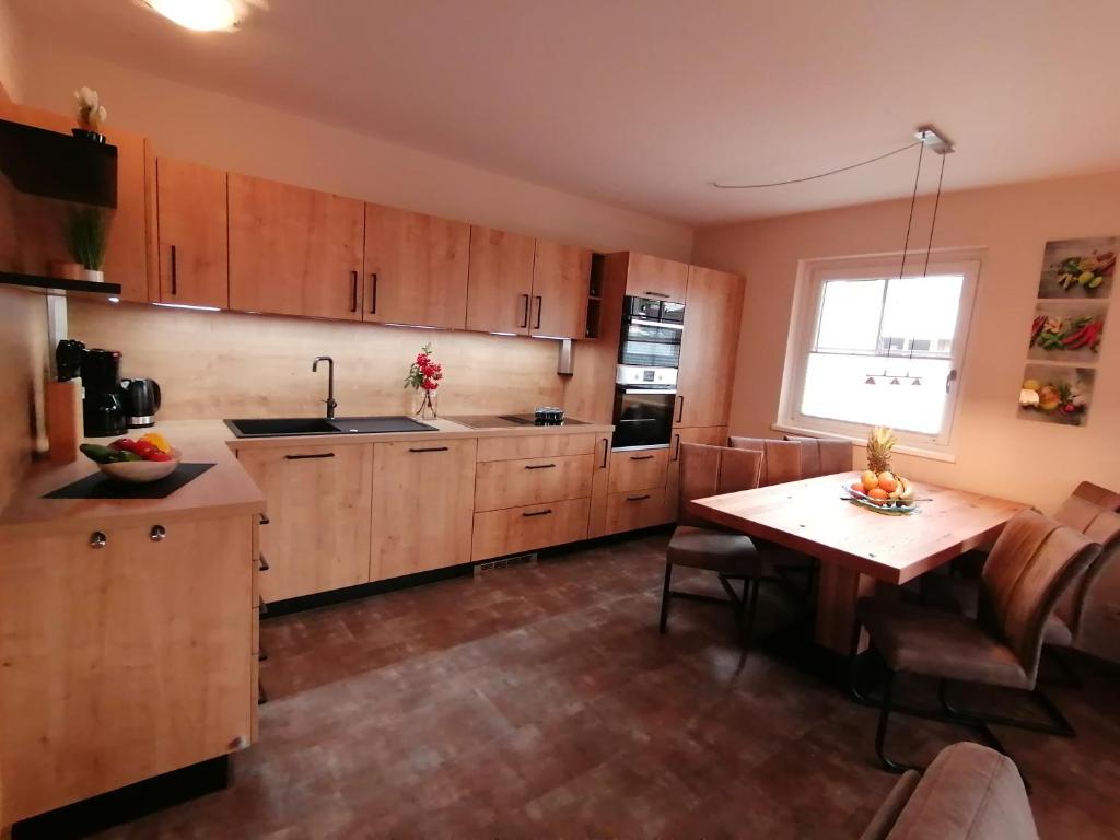Kuchyňa alebo kuchynka v ubytovaní Komfort Appartements serviced by Auhof