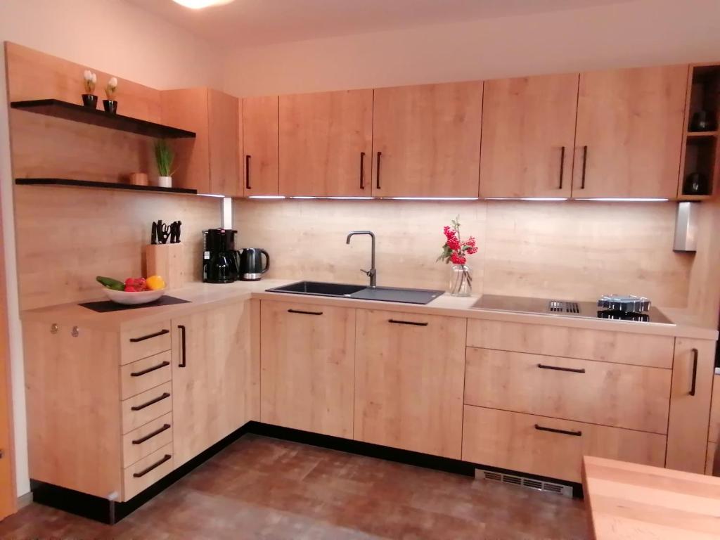 Kuchyňa alebo kuchynka v ubytovaní Komfort Appartements serviced by Auhof