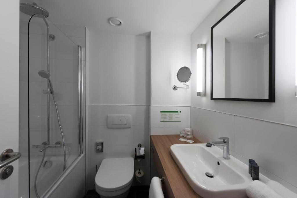 Koupelna v ubytování Holiday Inn Berlin City-West by IHG