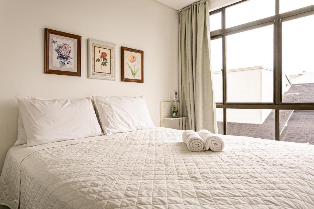  Apartamento pé na areia e vista mar Jurerê JBM204