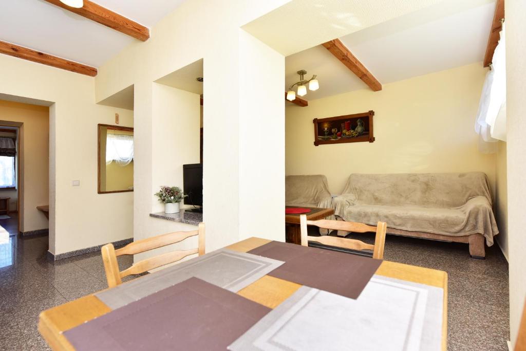 Žemyna Apartmentai - Casa De Vacaciones