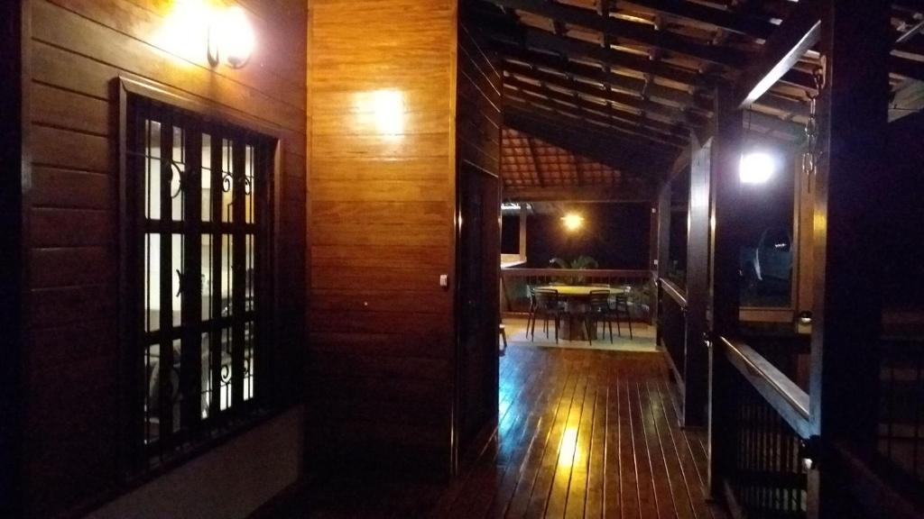  TXAI - Amazon cottage refugee