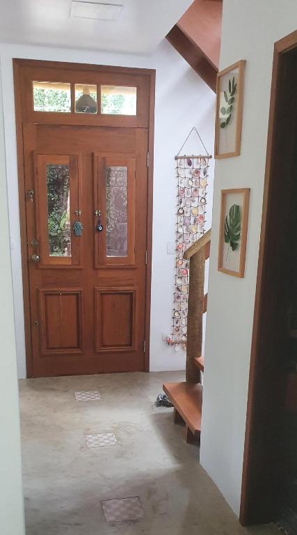  Casa em condomínio com piscina privativa