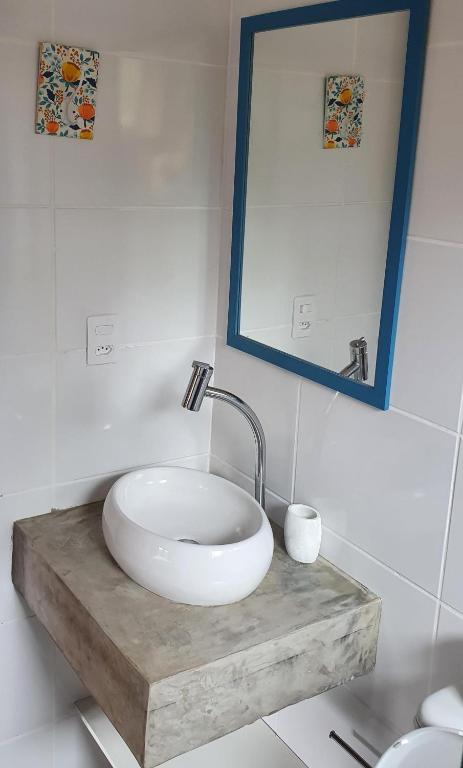  Casa em condomínio com piscina privativa