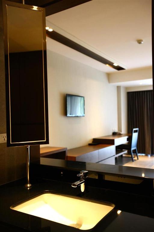 Season Five Hotel - Resim 31