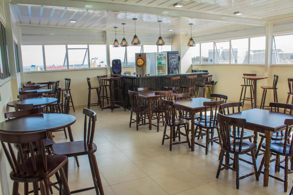  CRISTAL PALACE HOTEL
