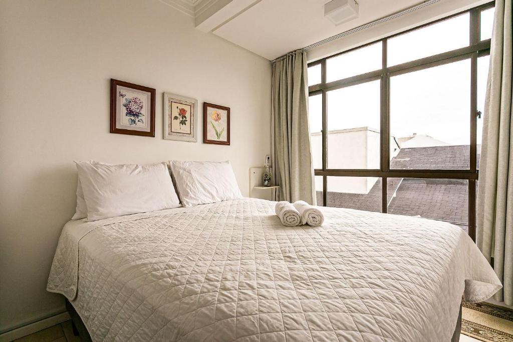  Apartamento pé na areia e vista mar Jurerê JBM204