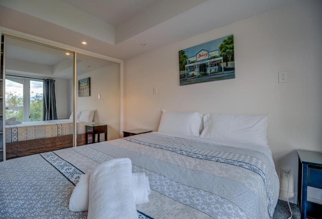 Lakefront Apartments,18 LAKE ESPLANADE ROAD - Resim 29