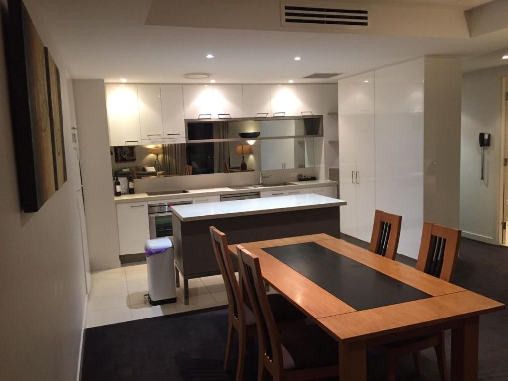 Beachfront Grand Mercure Allegra Hervey Bay - Appartement De Deux Chambres Avec Lit King-size Et Lit Double