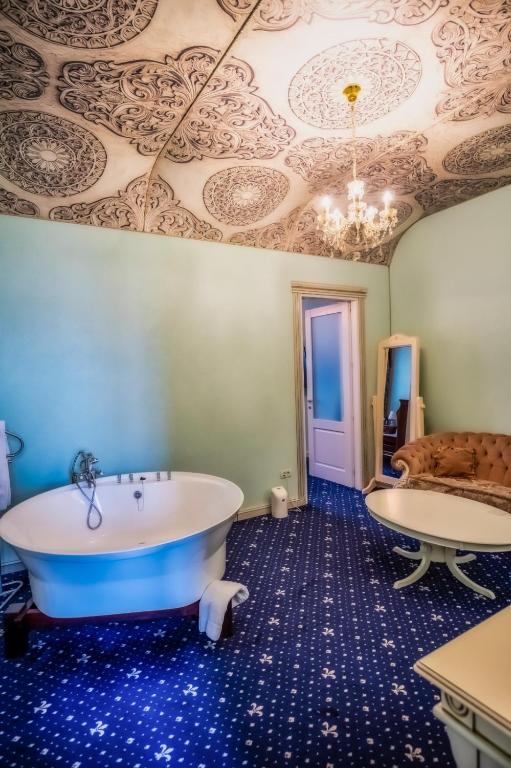 JMR Royal -Luxury Rooms & Private Sauna - Resim 11