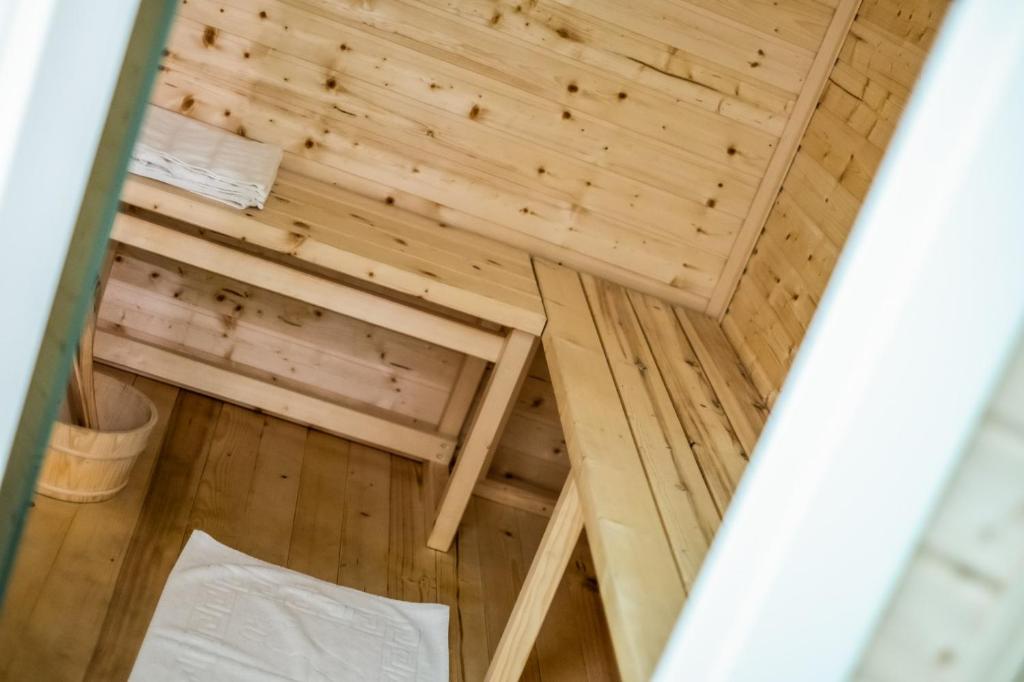 JMR Royal -Luxury Rooms & Private Sauna - Resim 18