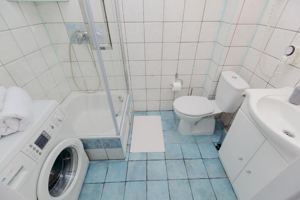 Kúpeľňa v ubytovaní ShortStayPoland Klonowa (B29)