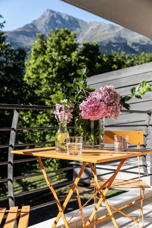 Oniropetra Boutique Hotel - 3