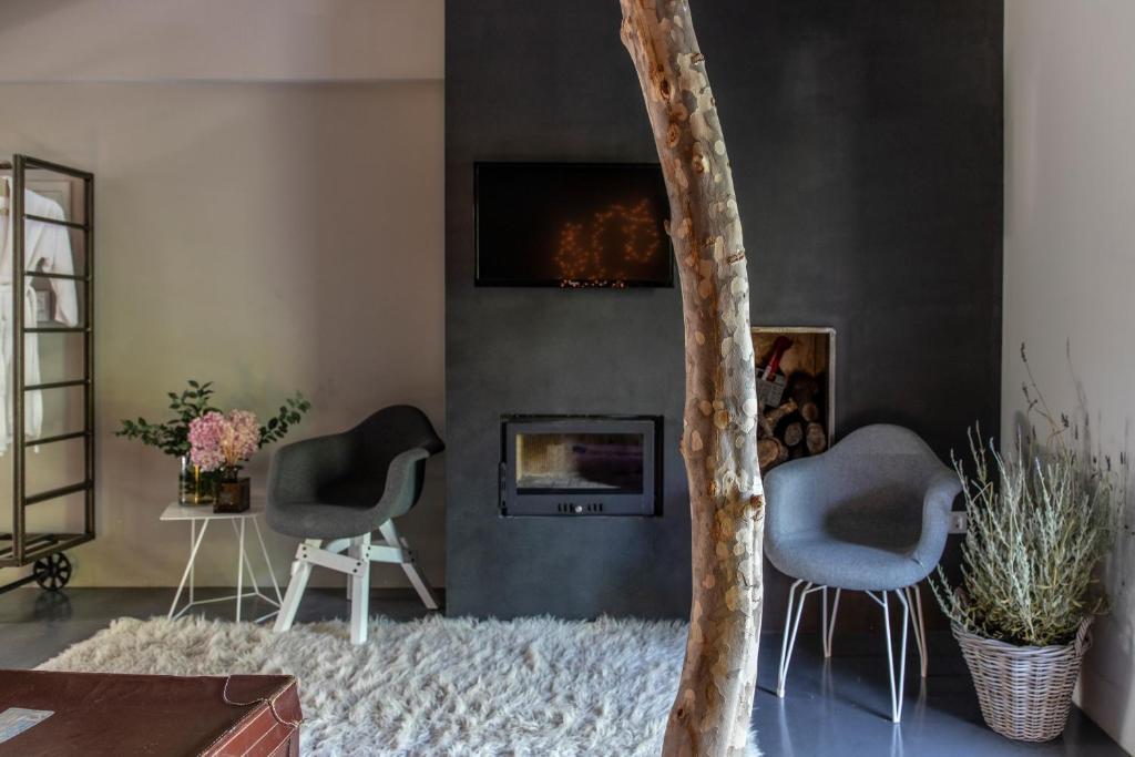 Oniropetra Boutique Hotel - 9