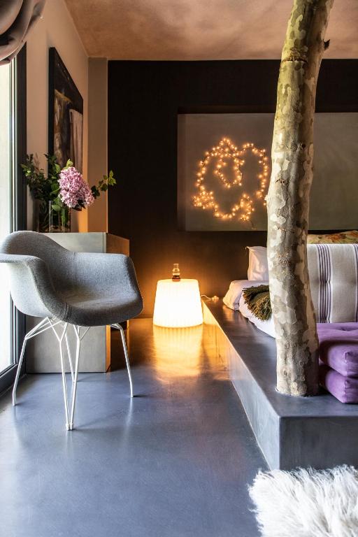 Oniropetra Boutique Hotel - 8