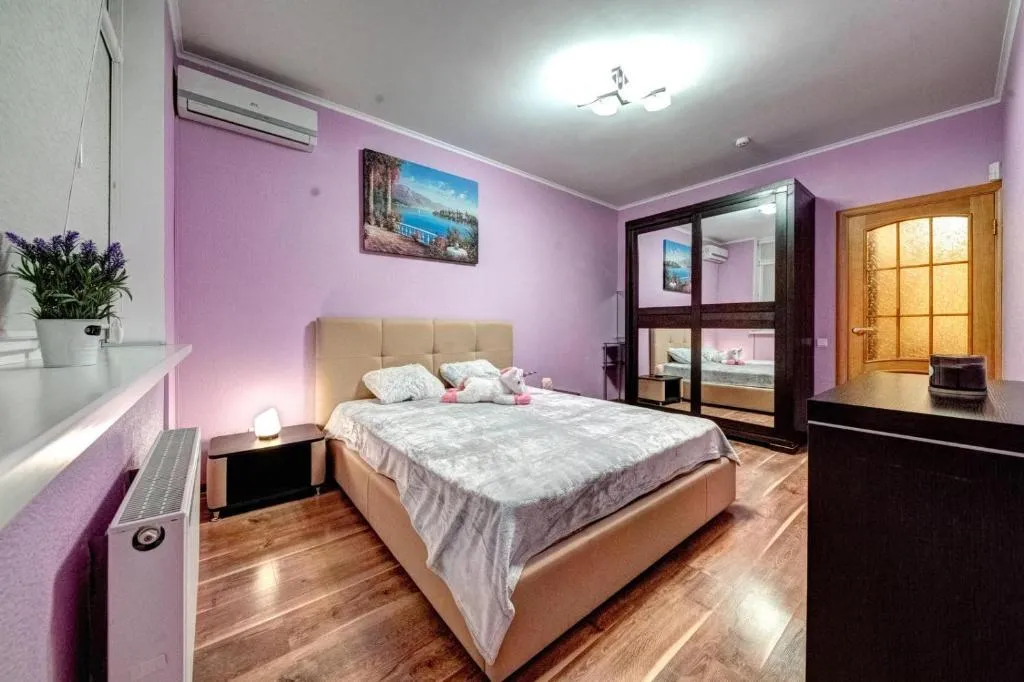 Modern apartment near park, Kiev, Ukraine