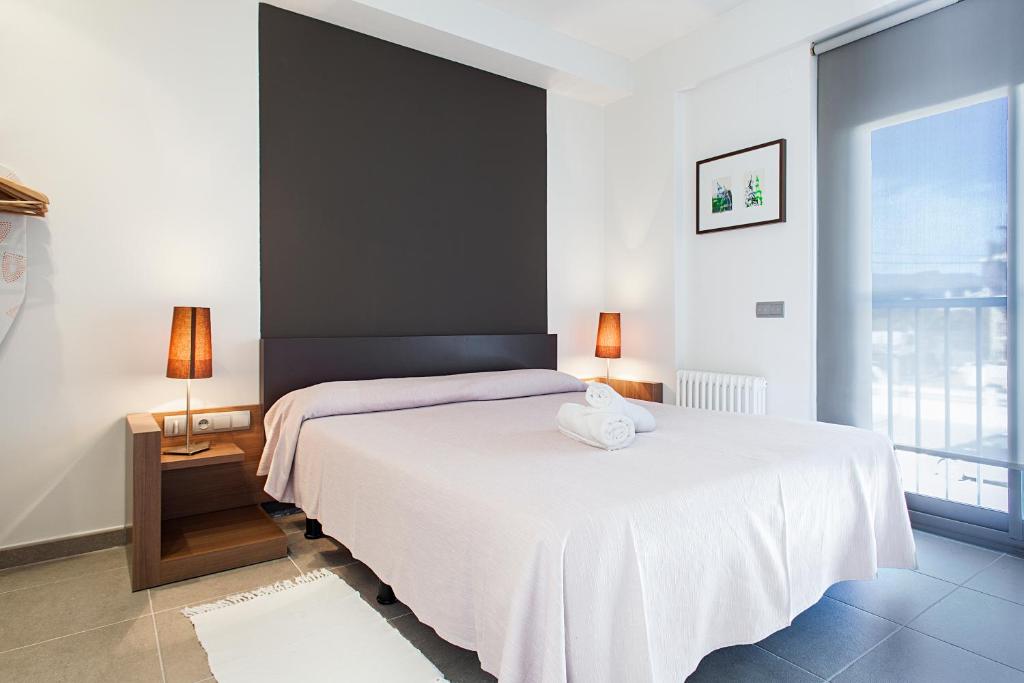 Apartamentos Marfina - Two-Bedroom Apartment With Mountain View