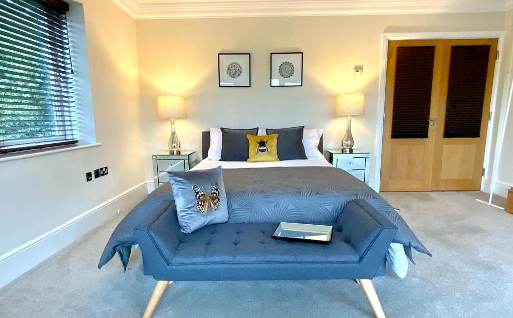 Private Room - The River Room at Burway House on The River Thames