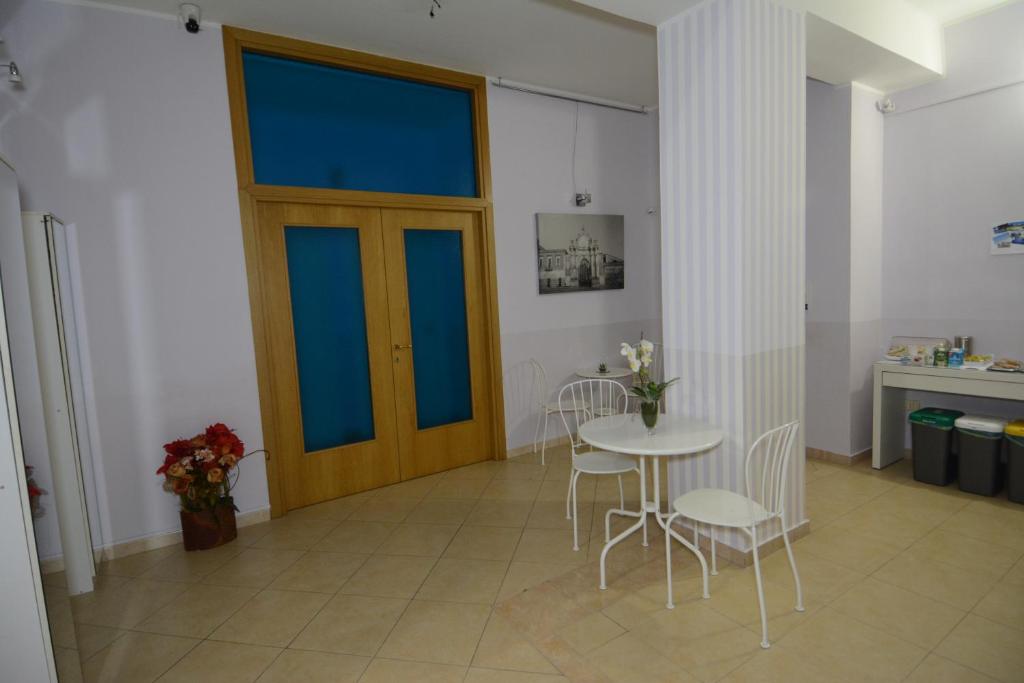 Kuchyň nebo kuchyňský kout v ubytování Lecce Stazione Centrale