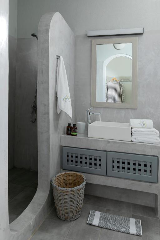 Blue Dolphins Apartments - 10